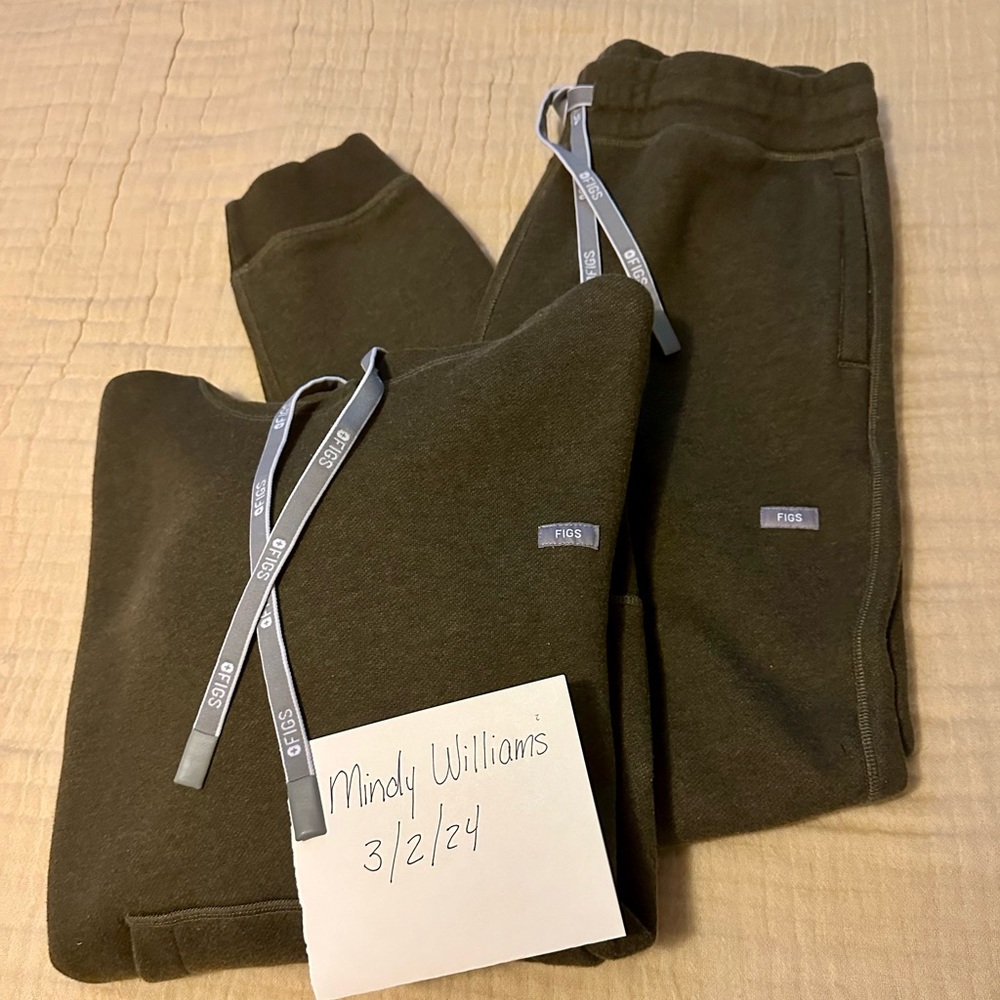 Figs Jogging set in Olive Green